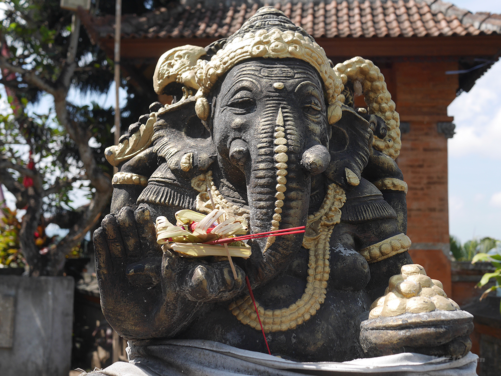 temple besakih bali vishnu