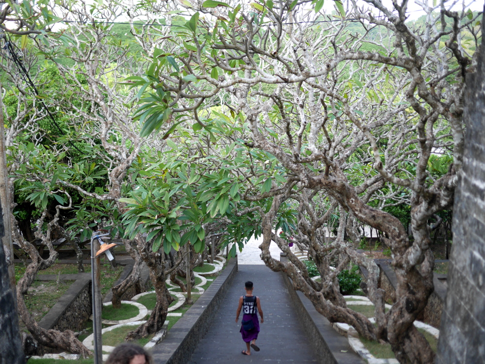 temple uluwatu bali indonesie