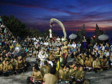 temple uluwatu bali indonesie