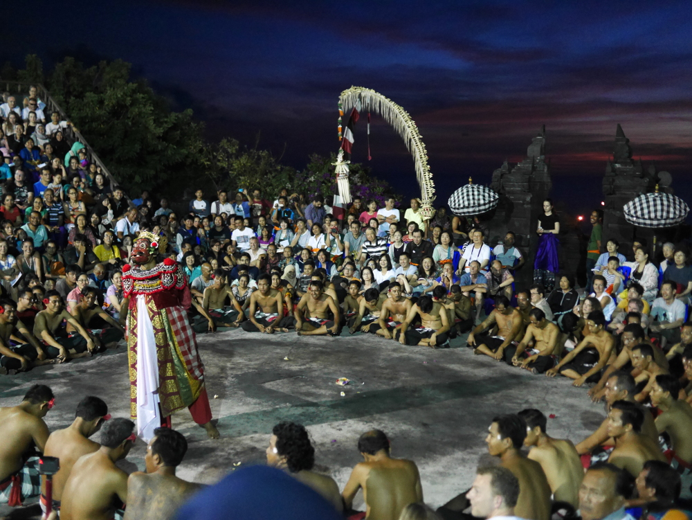temple uluwatu bali indonesie