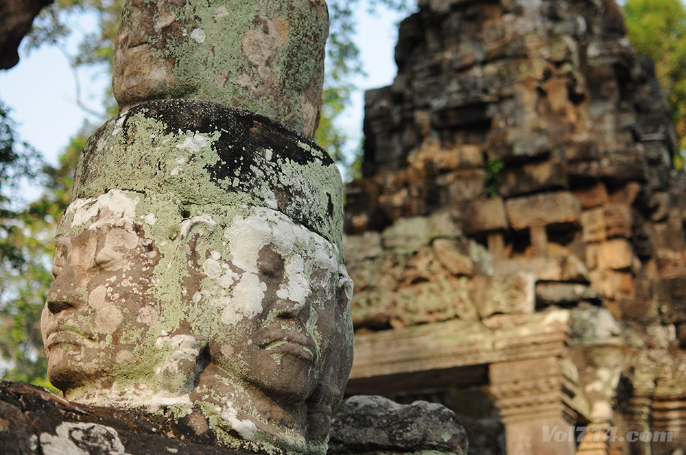 roadtrip moto angkor