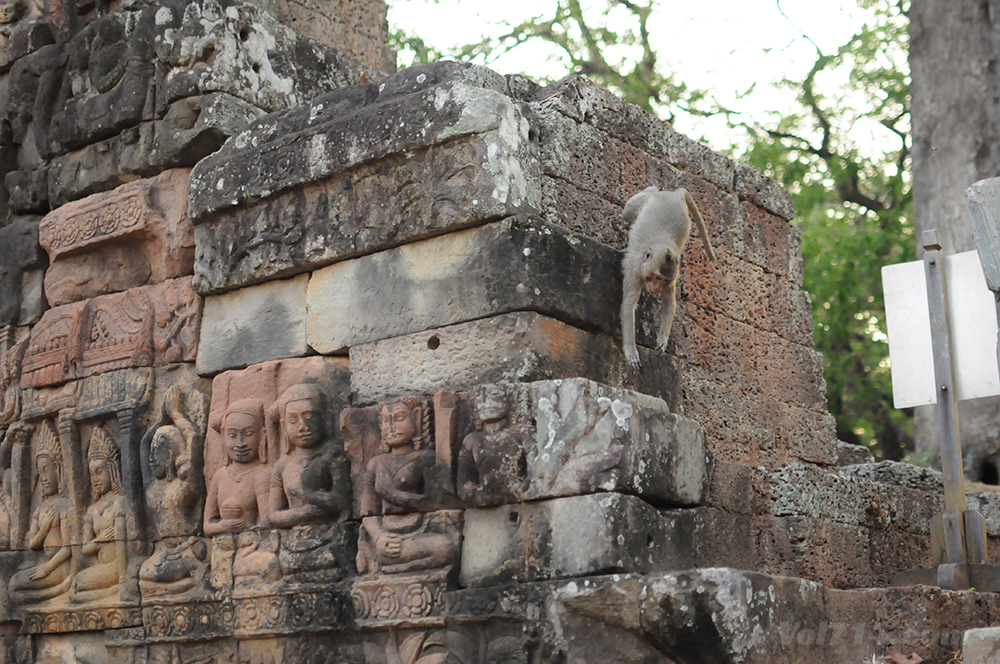 roadtrip moto angkor