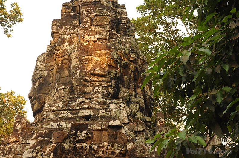 angkor temple bayon