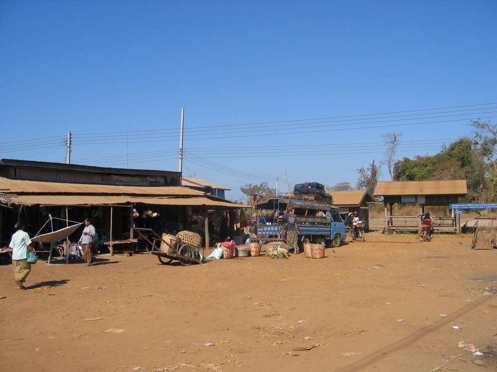 backpackers laos