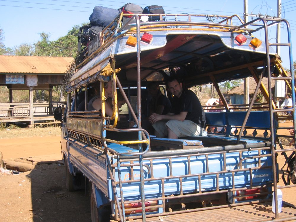 backpackers laos