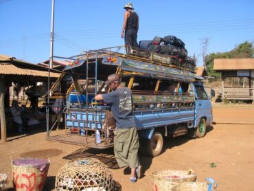 backpackers laos