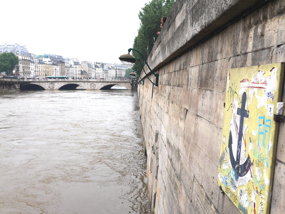 crue paris seine