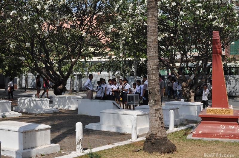 khmer rouge phnom penh