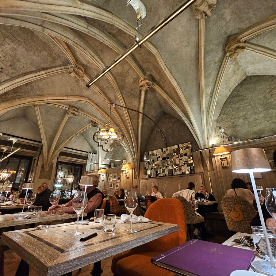 cracovie insolite restaurant Wierzynek