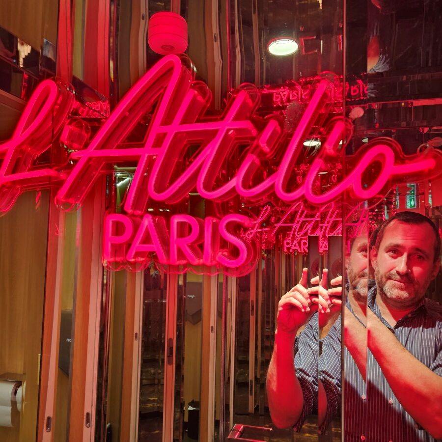 restaurant insolite paris speak easy