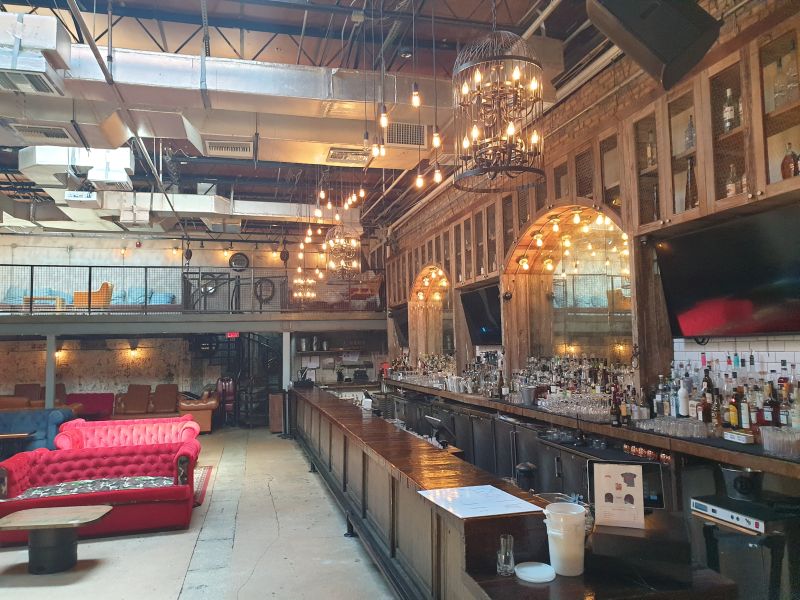 bar speak easy miami insolite