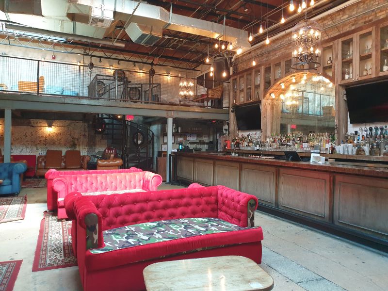 bar speak easy miami insolite